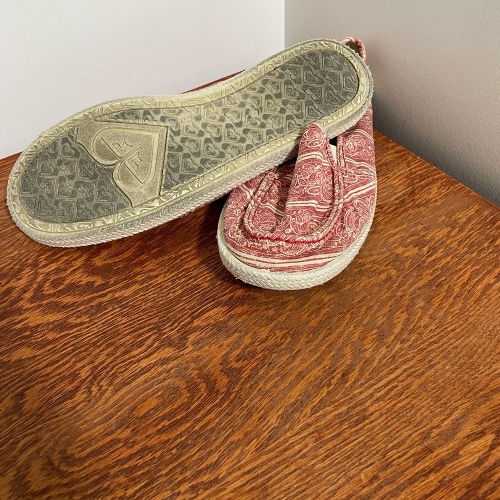 ROXY- Minnow Slip-On Shoes - Picture 4 of 5